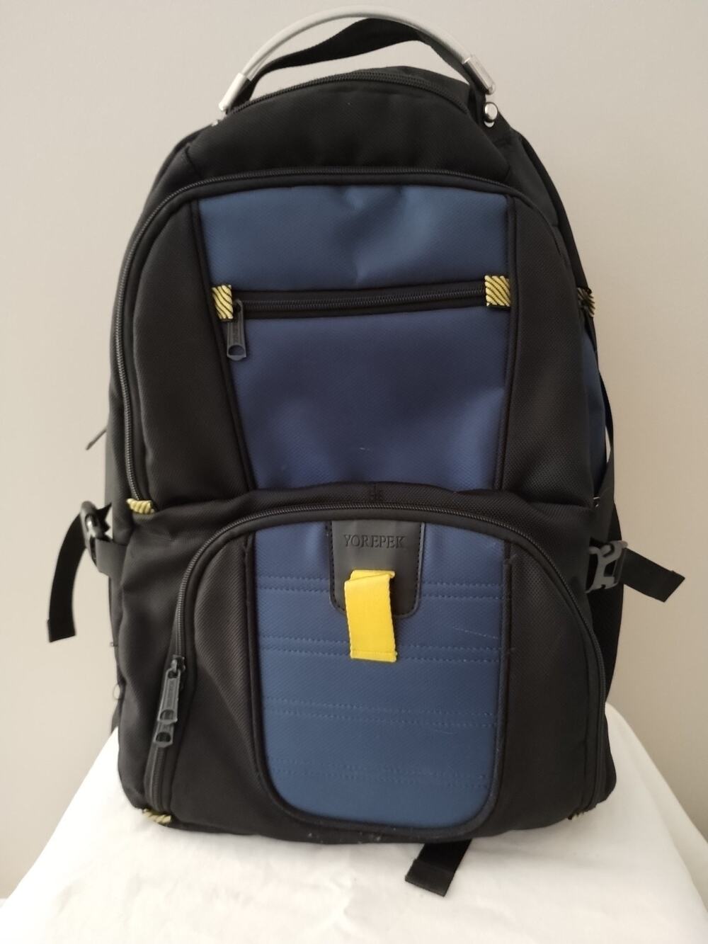 YOREPEK Unisex Water Resistant Laptop Travel Hiking School Backpack Black